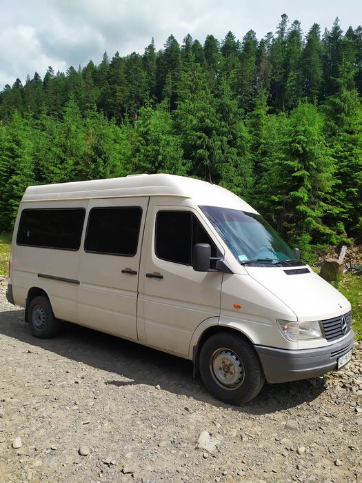 Пасажирські перевезення ,Екскурсії,Трансфер, Воловець Таксі