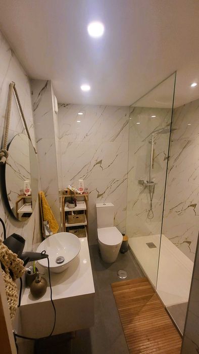 Arrenda-se T2 totalmente renovado