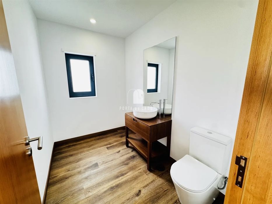 Moradia T4 térrea- Arada- Arrendamento