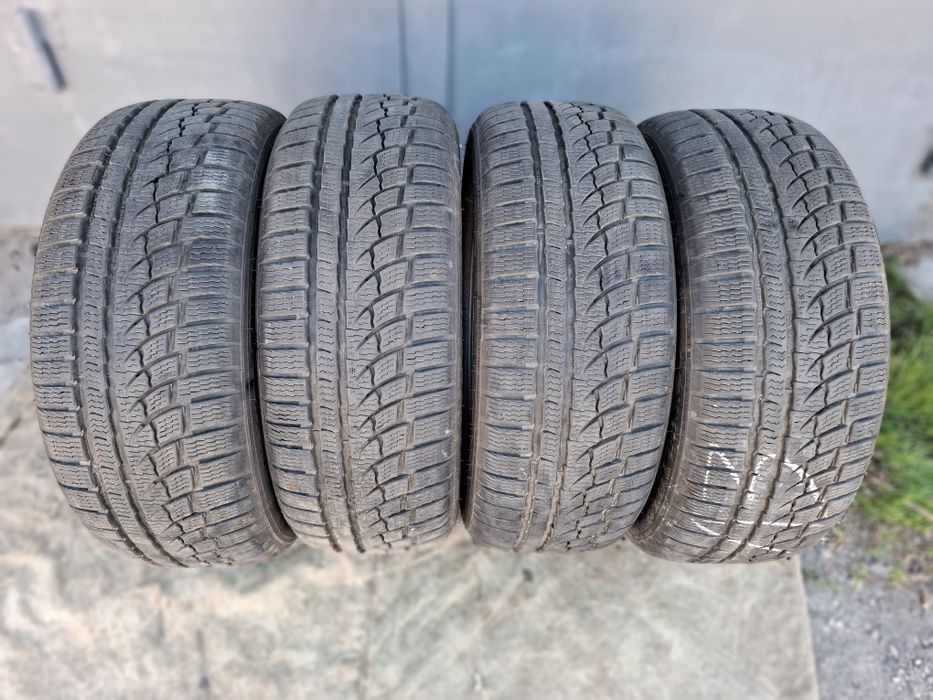 Шини 235 50 R19 Nokian Tyres WR  G4  SUV