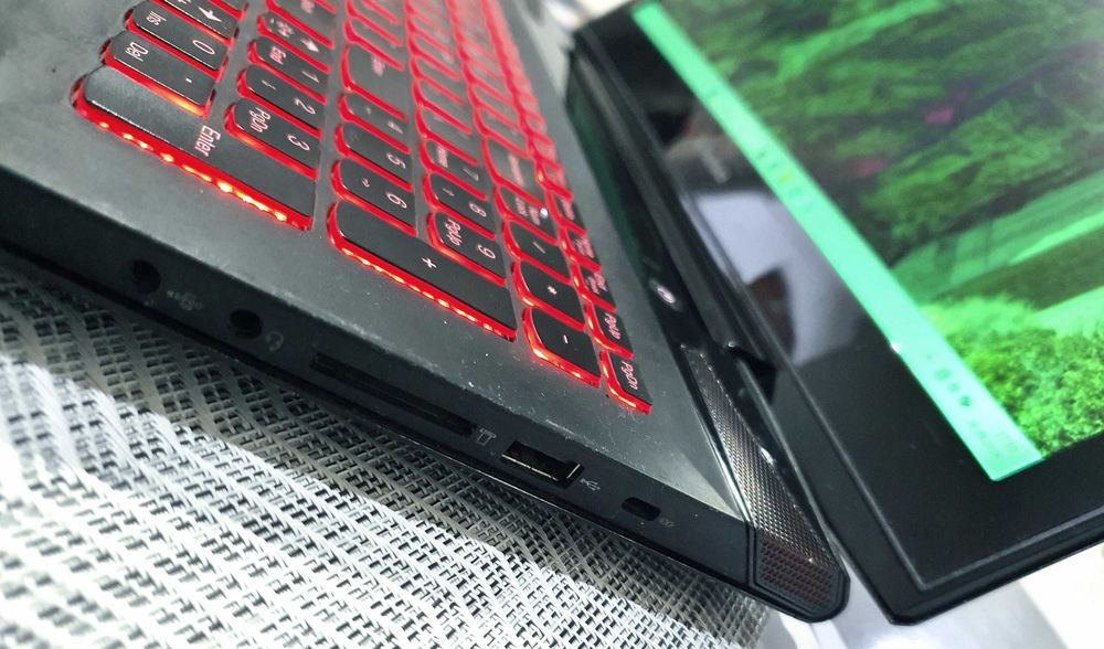 Lenovo y50-70 intel®core™i7/Intel® Graphics™/audio by JBL®™/Podś.Klaw.RED