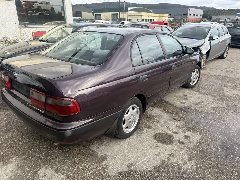 Toyota Carina E (peças)