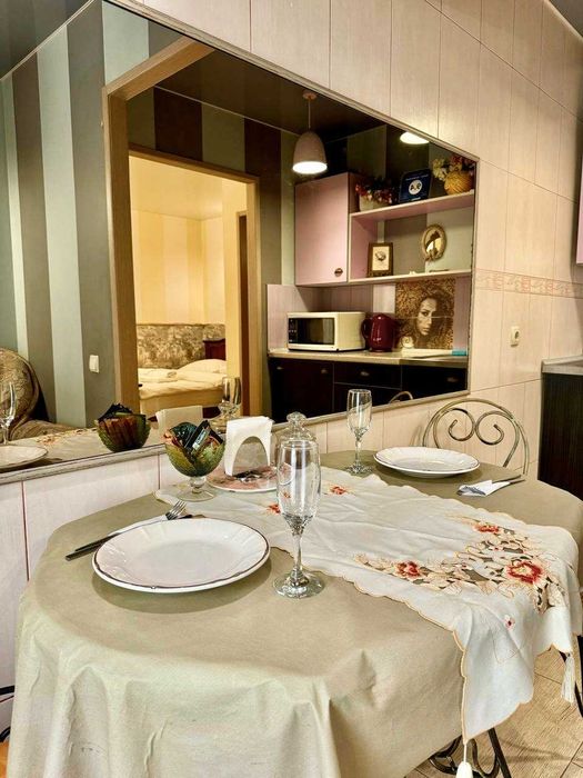 ApartPoltava ЦЕНТР міста 1-кімн Французький шик, готельний чек