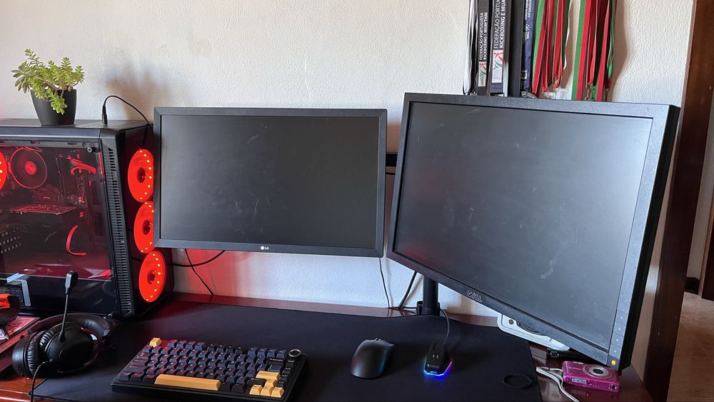 2 monitores + suporte