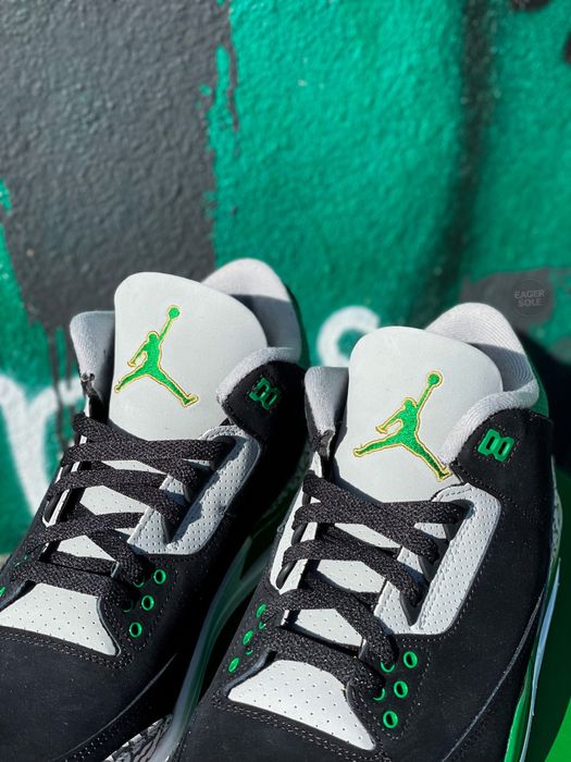 Air Jordan 3 Retro Pine Green