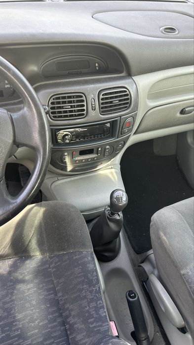 Renault Scénic 1.4 de 2002 — 1.200 € negociáveis — photo 5