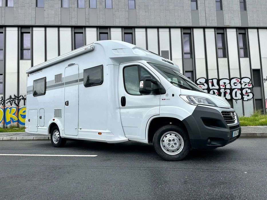Weinsberg CaraSuite 2.3 *6 dormidas* / *chuveiro separado*