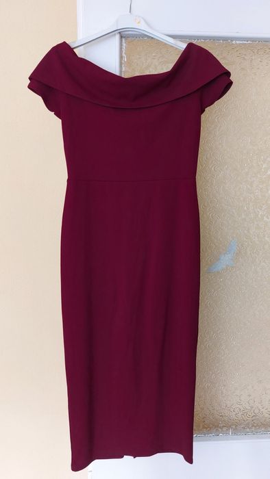 Sukienka midi dopasowana bordo