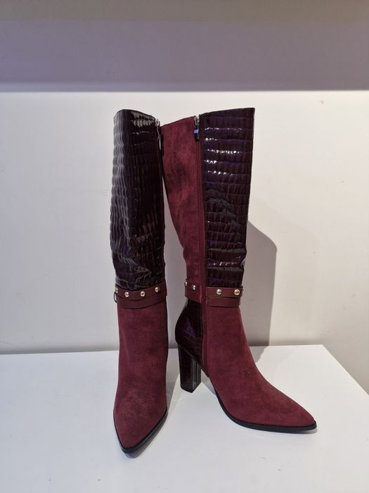 Botas de salto  cano alto