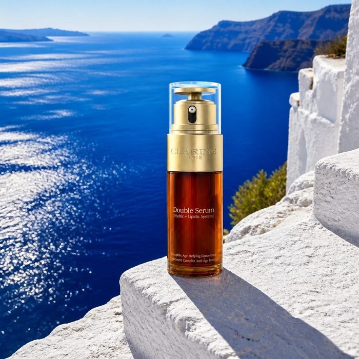 Serum Clarins z kwastem hialutonowym i peptydami