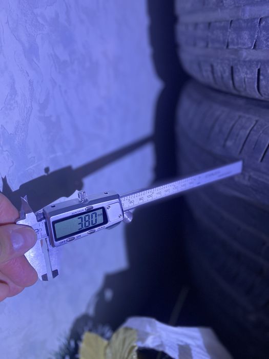 Продам 4 шины б/у Pirelli CINTURATО P7 225/60 r16