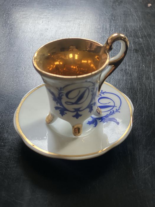 Conjunto de 9 chávenas de café com pires - Decorações Aguiceira