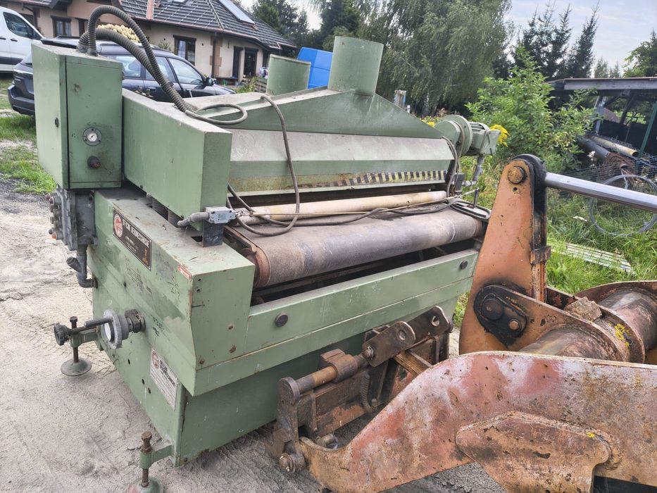 Szczotkarka GIARDINA szerokość wałka szczotkującego 1300mm