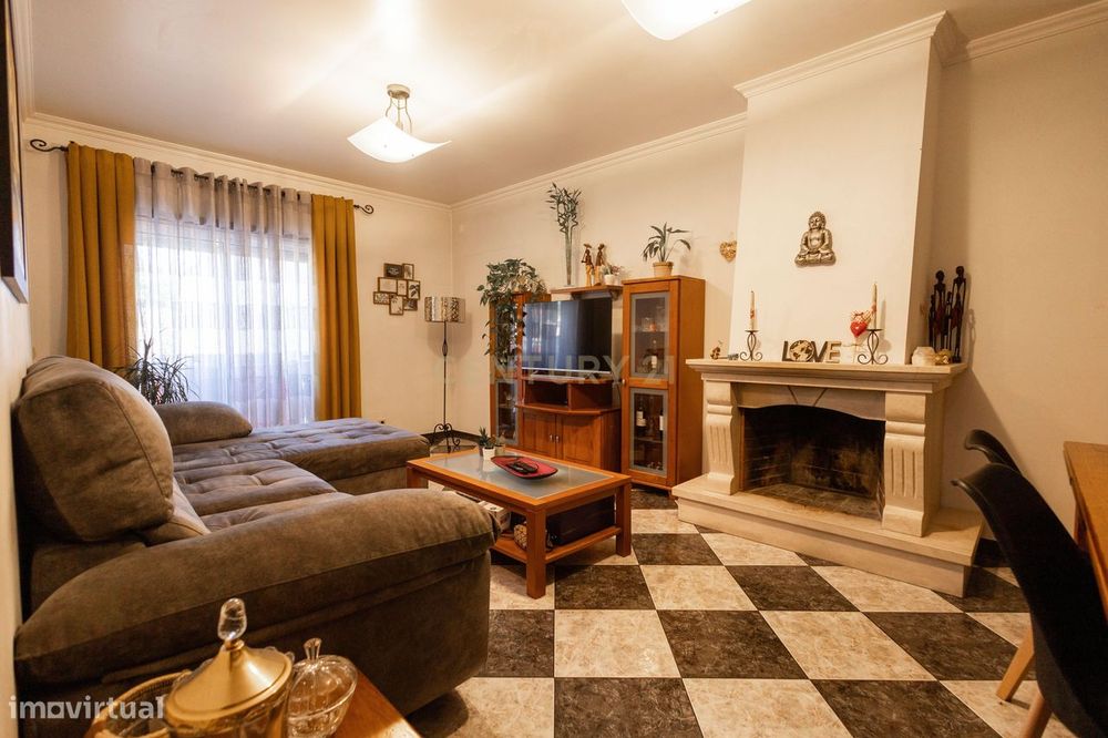 Apartamento T3 com 2 Suites e Terrço-Minde