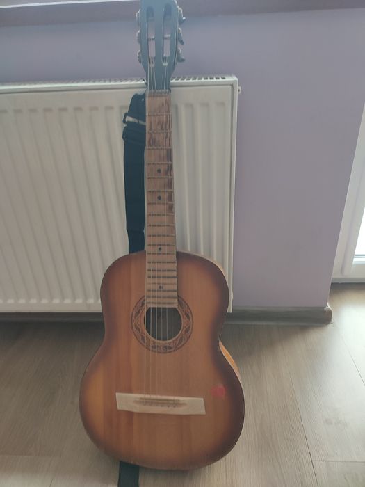Sprzedam Gitarę akustyczną