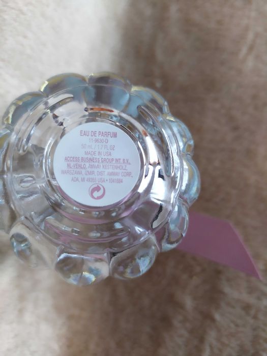 Flakonik po perfumach Artistry