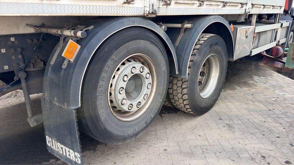 Volvo FM380 Estrado e Grua 16M