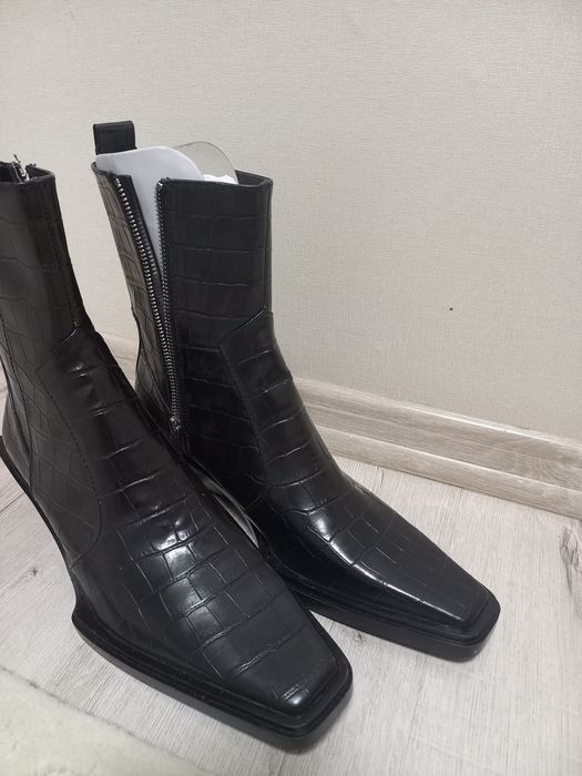 Продам фірмові черевики Zara