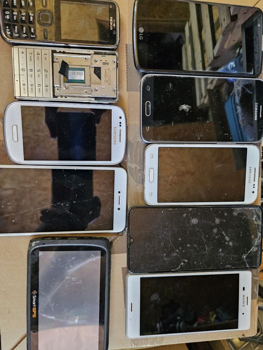 Zestaw 11 Telefonów Nawigacja Nokia Samsung LG Sony