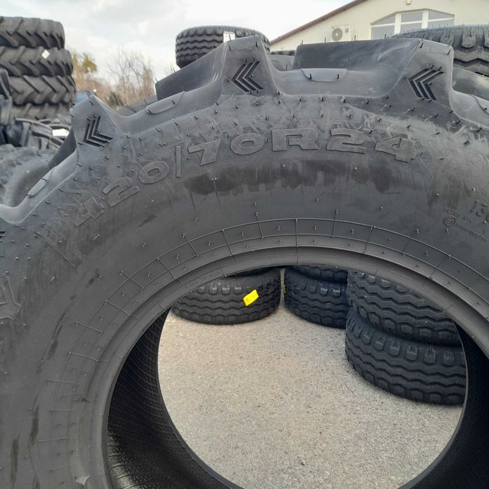 Opona 420/70R24 130D Earth-Pro 700N GALAXY