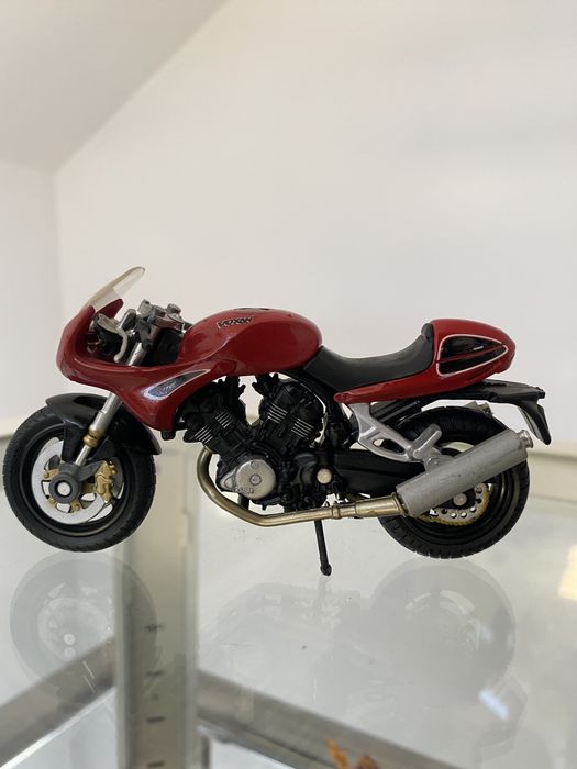 Voxan V 1000 Cafe Racer (1/18) - Solido