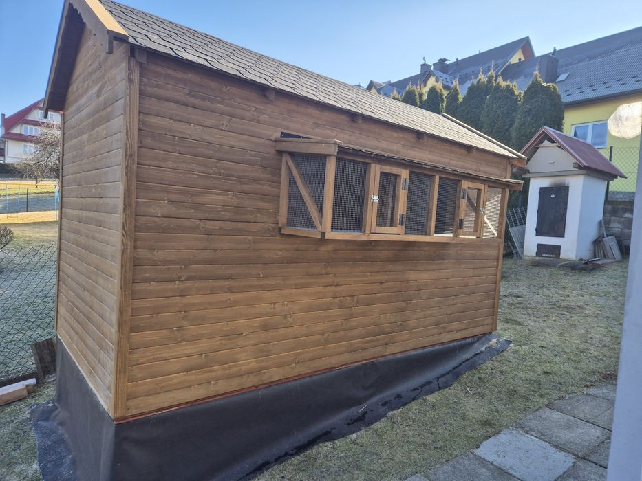 Gołębnik z wolierą