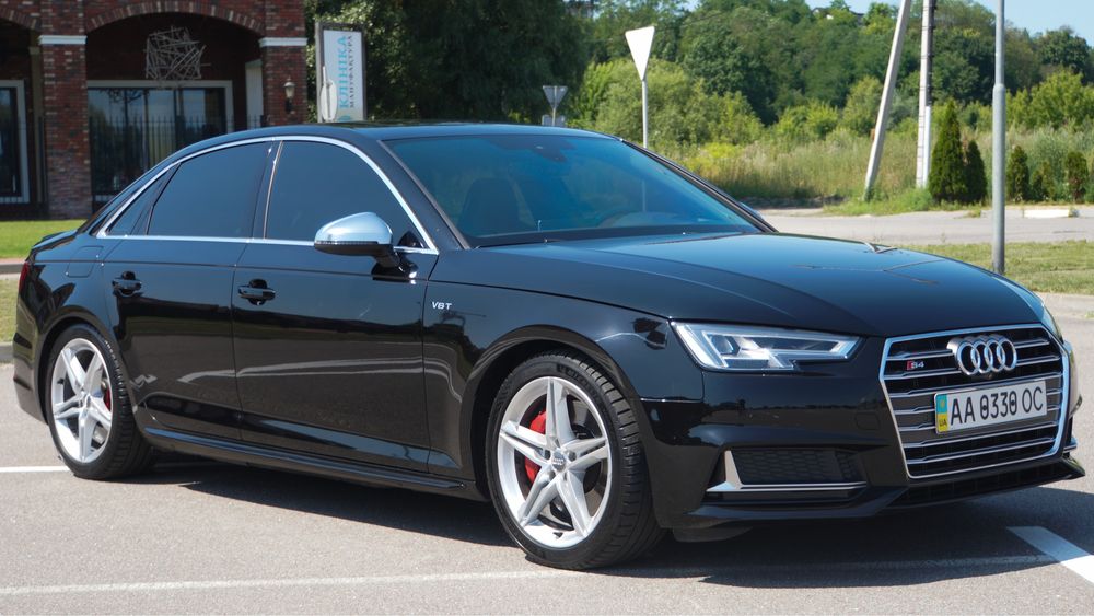 Audi s4 b9 2017 450л.с
