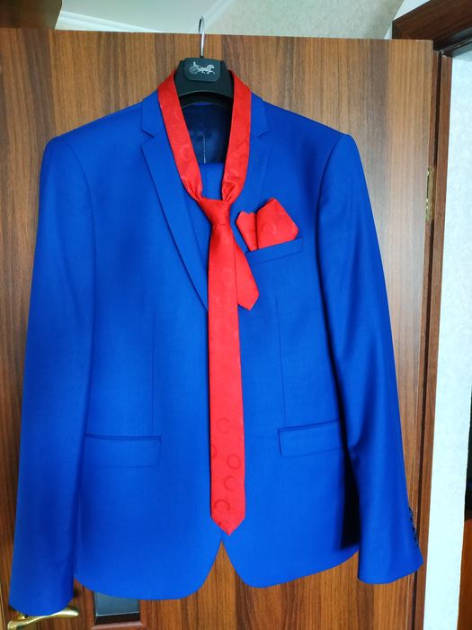 Продам мужской костюм/ Продам чоловічий костюм