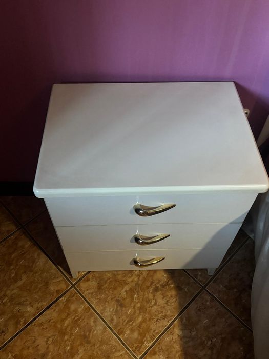 Quarto de casal com secretária