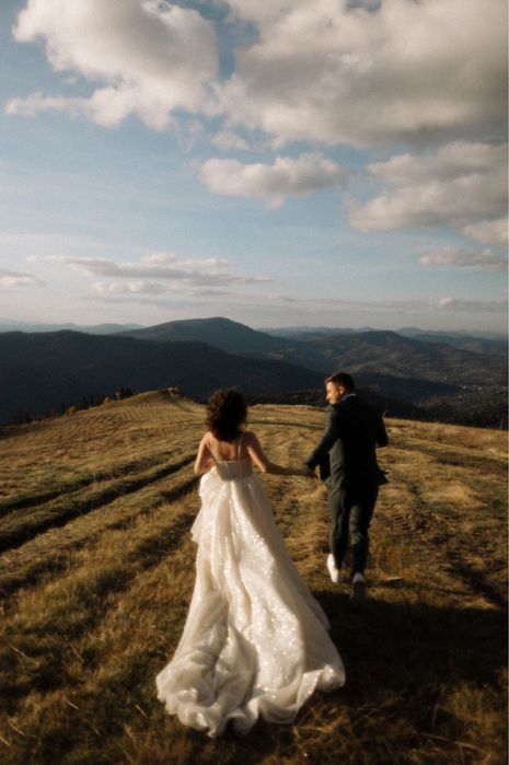 Весільна сукня від Crystal