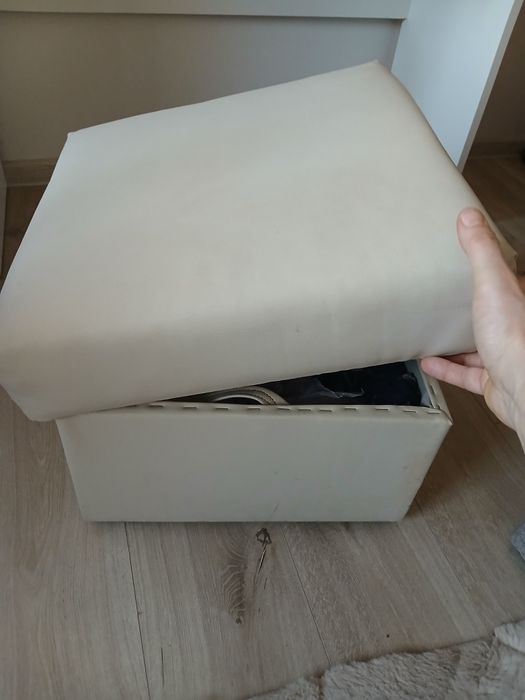 Pufa eko skórą otwierana