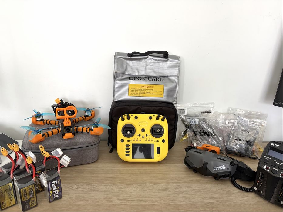 Zestaw fpv gotowy do lotu, dron speedybee mario 5, radiomaster tx15, goggles 2 dji