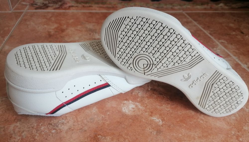 Sapatilhas adidas 30