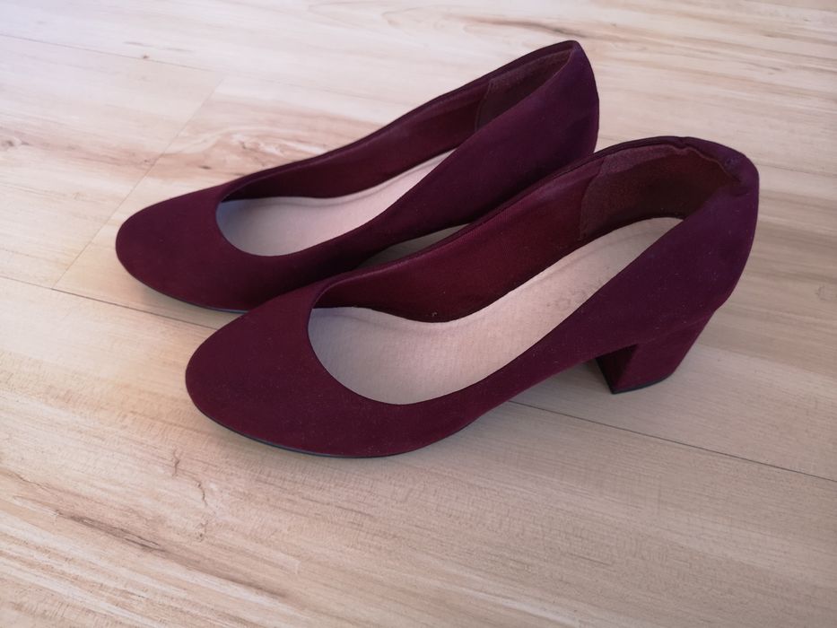Bordowe czółenka rozmiar 35