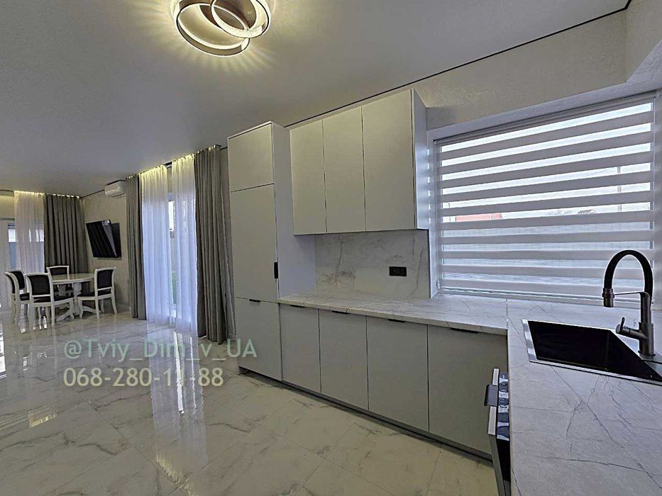 Продаж будинку! Путрівка!Новий, сучасний, меблі, техніка, камін!Ліцей!