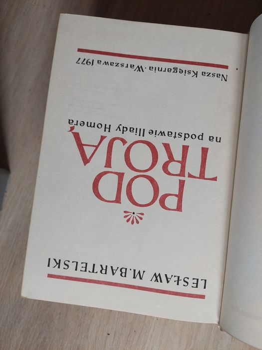 Pod Troja książka Lesław M. Bartelski