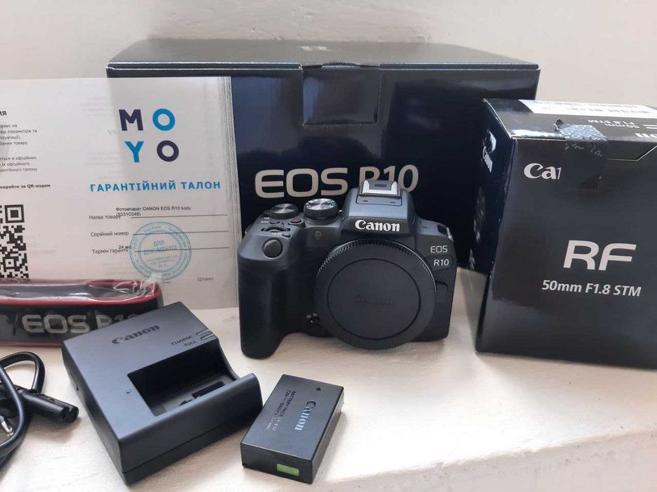 Фотоапарат Canon EOS R10 body та Об'єктив Canon RF 50 mm f/1.8 STM