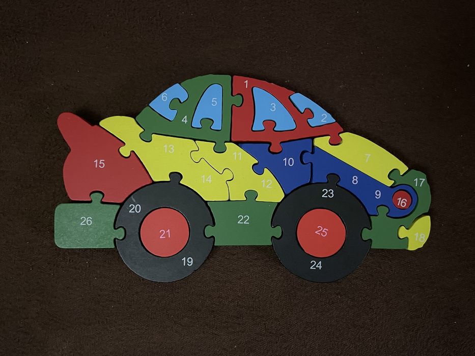 Розвиваючий дерев'яний 3D пазл Автомобіль