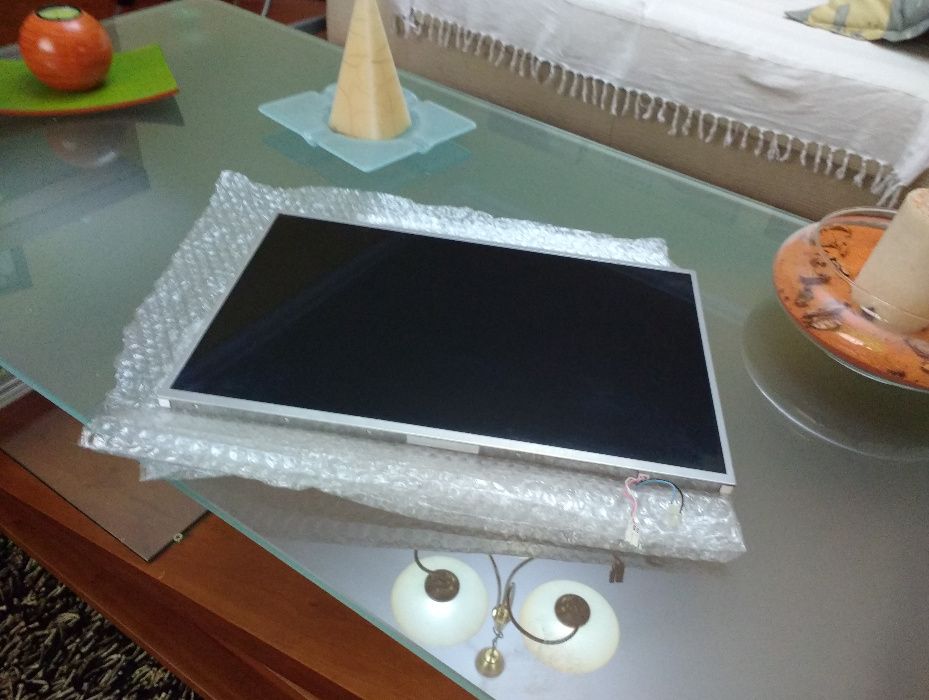 Ecrã Tela Display LCD Monitor 15.4" TFT Lâmpada (Stock: 16 Unidades)