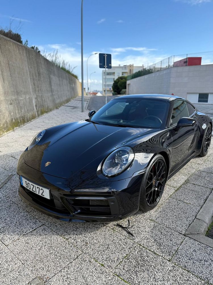 Porsche 911 (992)