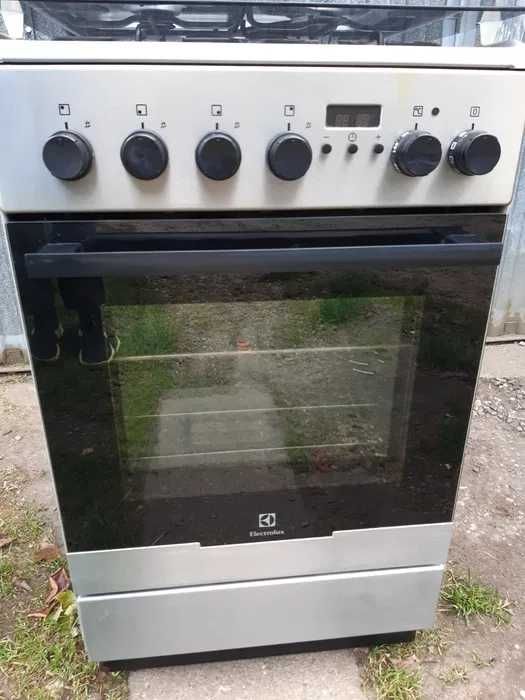 Продаю газову плиту нержавійка AEG 47645 доставка гарантія недорого бу