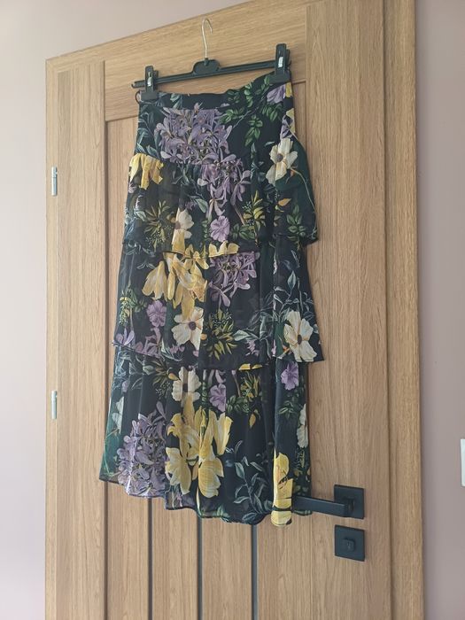 Spodnica w kwiaty mango wiosna midi