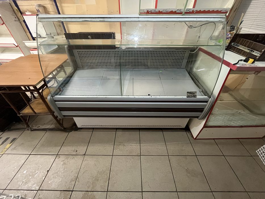 Холодильна вітрина