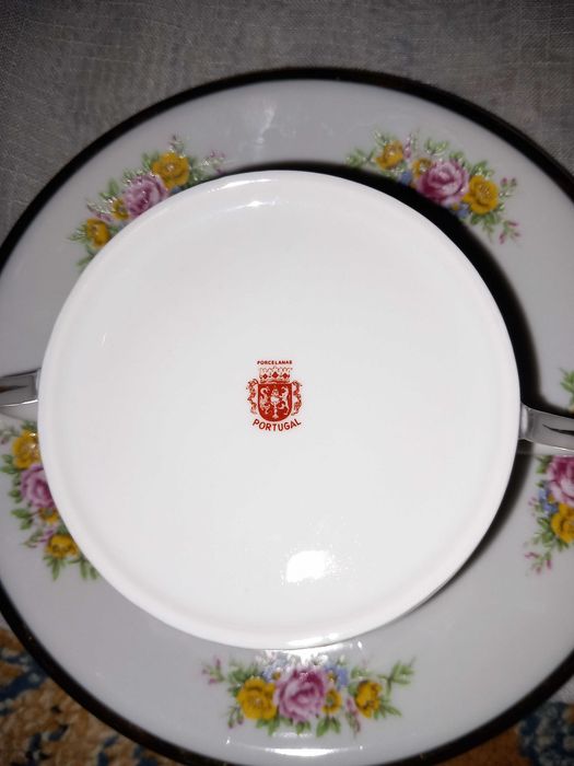 Molheira de porcelana de Portugal