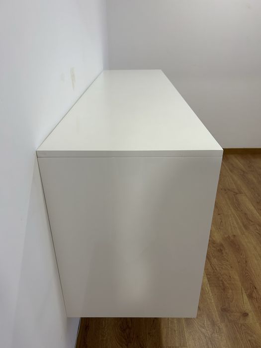 Móvel suspenso branco alto brilho 180 cm – bom estado
