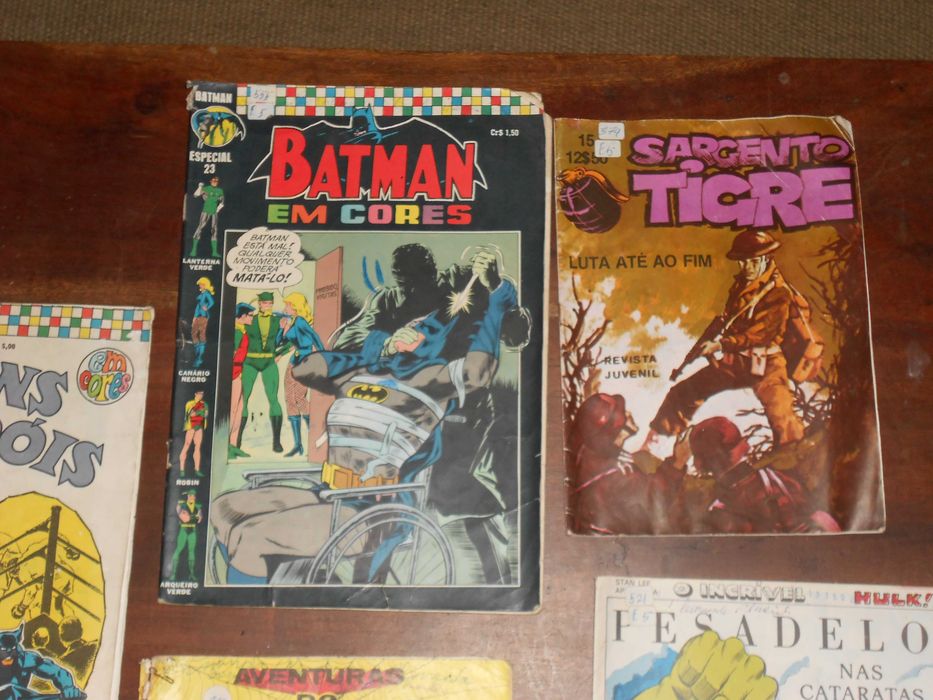 Revistas antigas Batman, Homem aranha, Hulk, Sargento Tigre etc