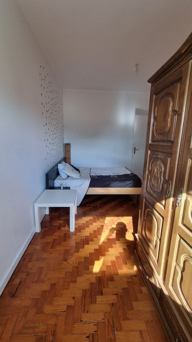 Vaga em apartamento  T3.. somos 2 rapazes