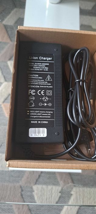 Zasilacz/ładowarka Li-ion charger 12V