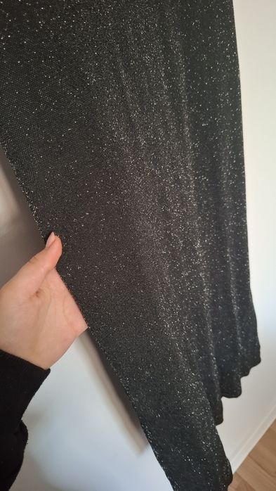 Sukienka brokatowa na andrzejki studniówkę długa z rozporkiem