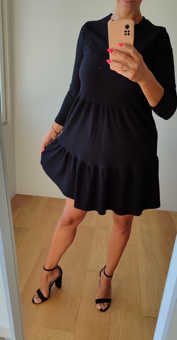 Sukienka czarna klasyczna długi rękaw casual Basic 36/S